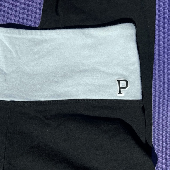 VS PINK Yoga Leggings - Picture 3 of 11